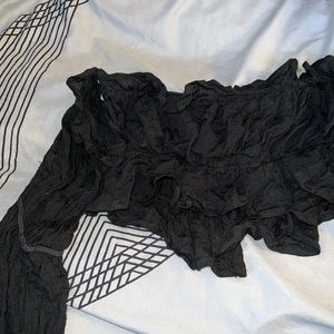 Black off the shoulder crinkle crop top BOOHOO